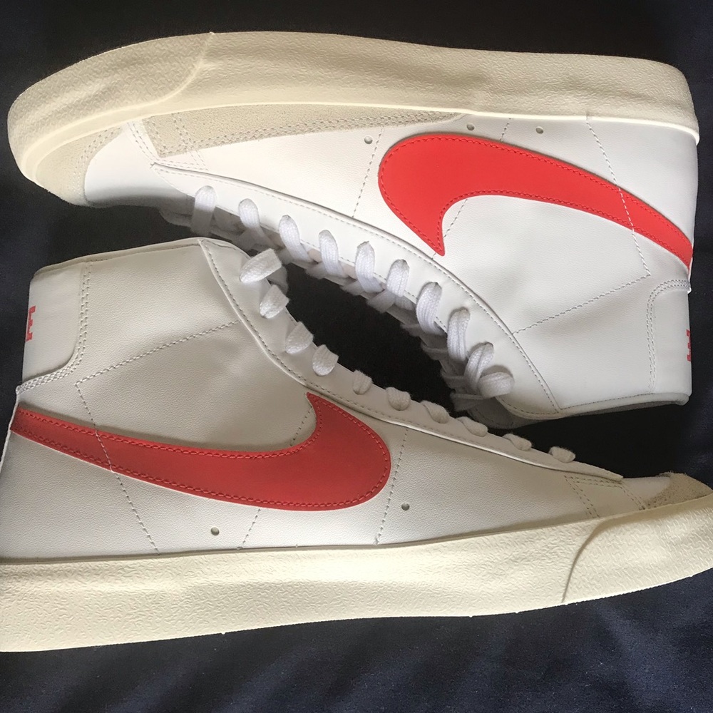 Nike Blazer Mid 77 Habanero Red